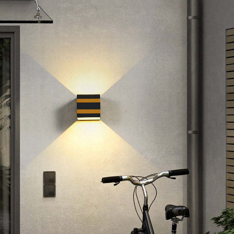 Outdoor Minimalistische Quadratische Würfel Aluminium Wasserdichte LED Wandlampe | Brehn