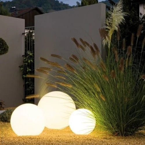Brehn | Kugelförmige Gartenbeleuchtung - GlowSphere