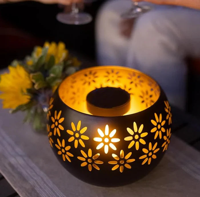 Brehn | Blumenmuster Kerzenlampe - FloraGlow