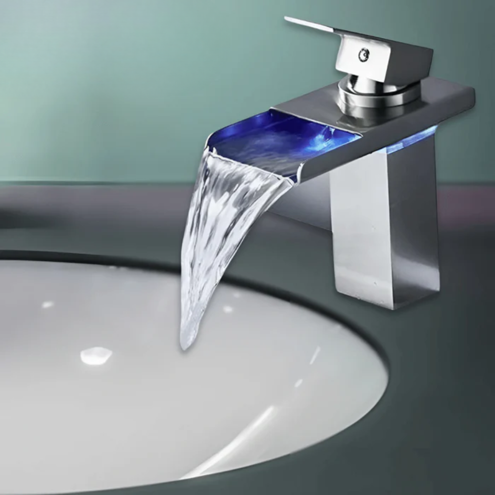 Brehn | Eleganter LED Wasserfall Wasserhahn - für Luxus Badezimmer