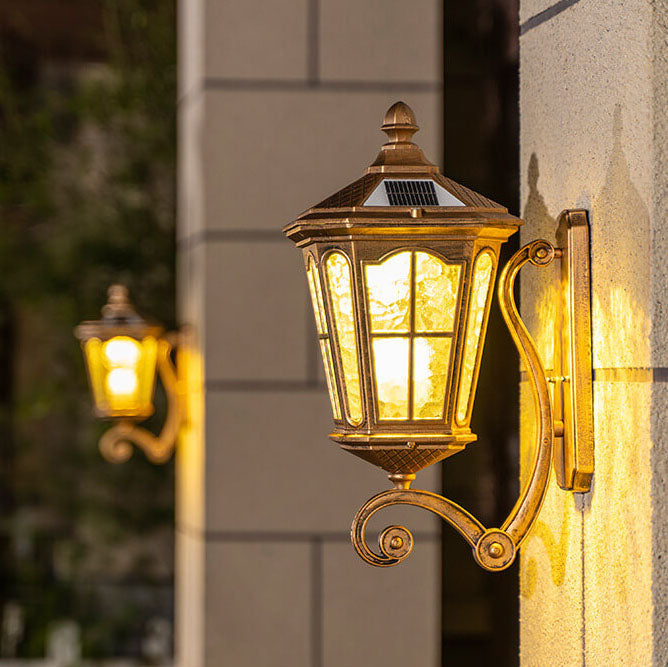 Europäische Solar-Außenlaterne Aluminium Glas Wasserdicht 1-Licht Wand Scone Lampe | Brehn
