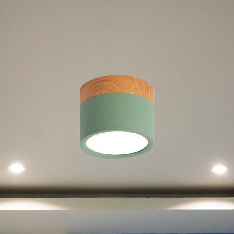 Zylindrische LED-Deckenleuchte für stilvolle Flure