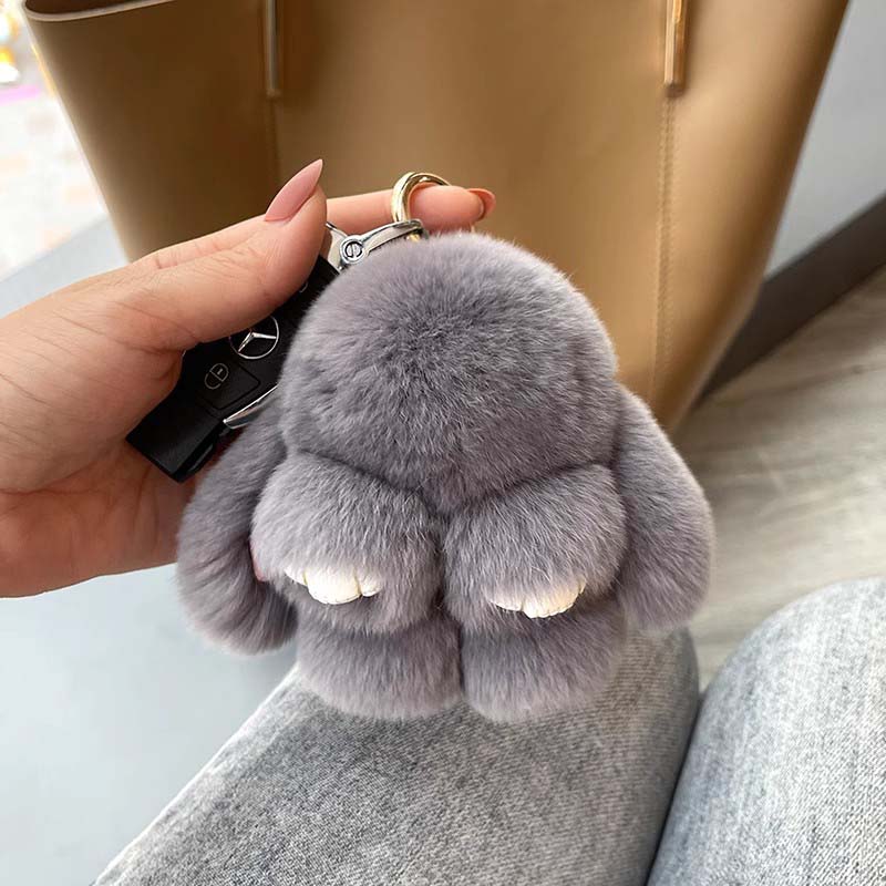 Handgefertigte Schlüsselanhänger mit weichem Hasen-Pompon (Box-Edition)