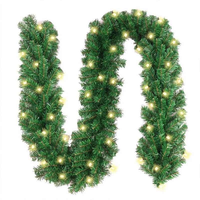Weihnachtliche Girlande mit LED-Beleuchtung