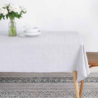Tischdecke aus Baumwollmix mit geprägtem Quadrat‑ und Kreisrelief Brehn