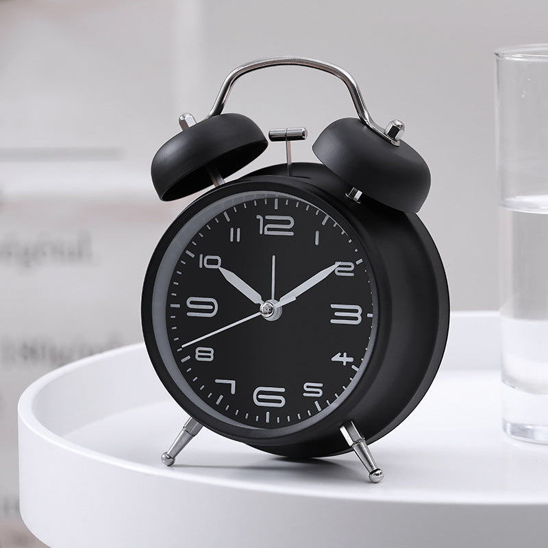 Klassischer Alarmwecker mit Modernen Akzenten Brehn