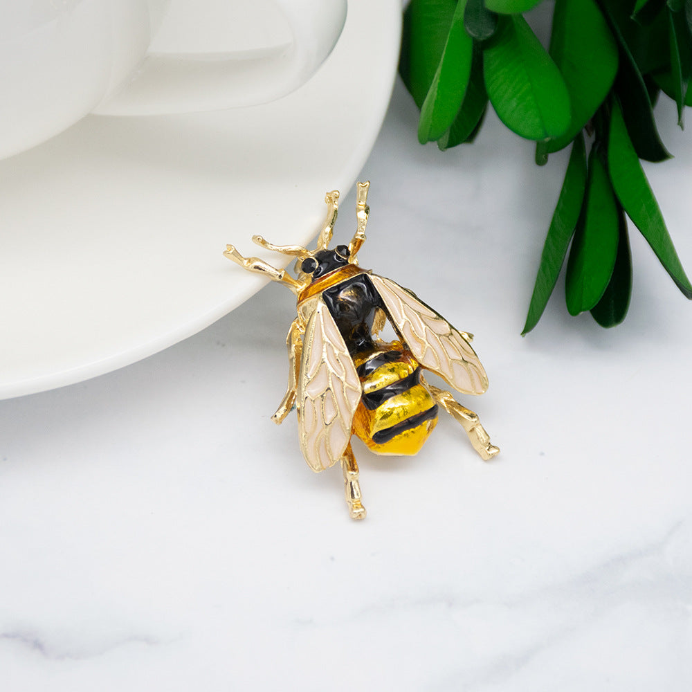 Künstlerische, von Insekten inspirierte Brosche Brehn