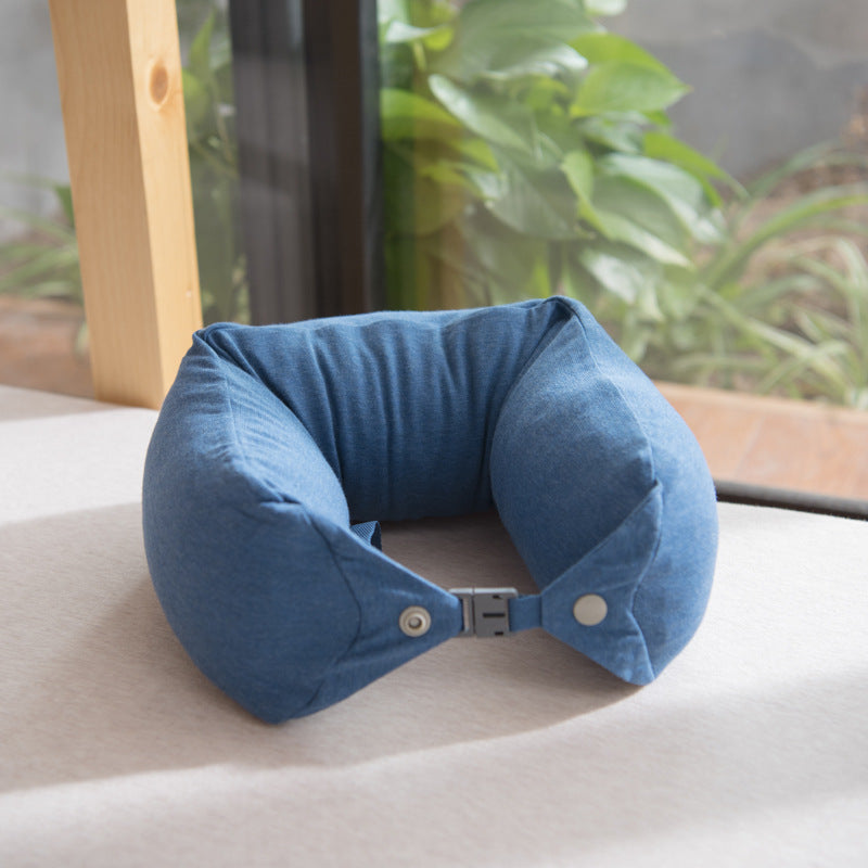 Ergonomisches Nackenstützkissen für Reisen mit verstellbarem Klickverschluss