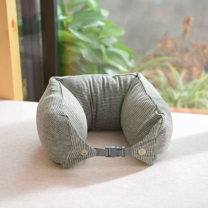 Ergonomisches Nackenstützkissen für Reisen mit verstellbarem Klickverschluss