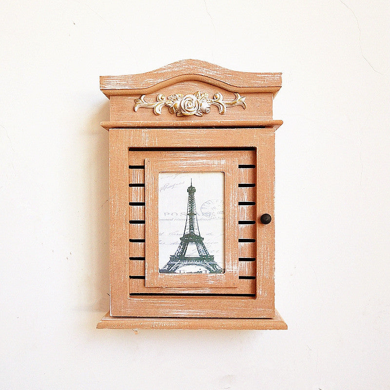 Vintage dekorativer Wandschrank