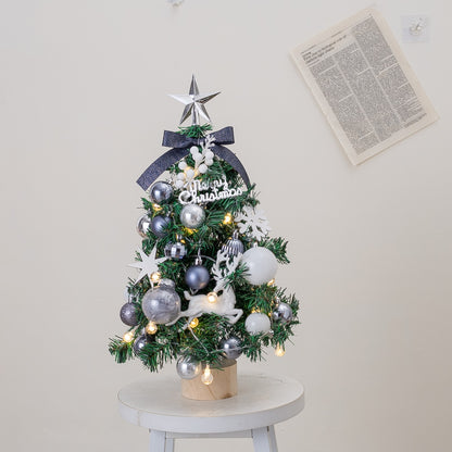 Mini-Weihnachtsbaum mit Beleuchtung für den Schreibtisch