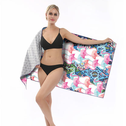 Strandtuch mit kreativem floralem Design Brehn