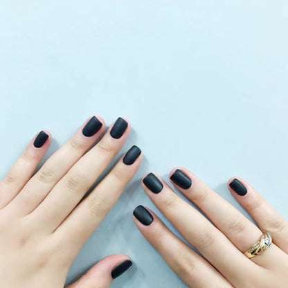 Premium Matte Press-On Nagelverschönerungen