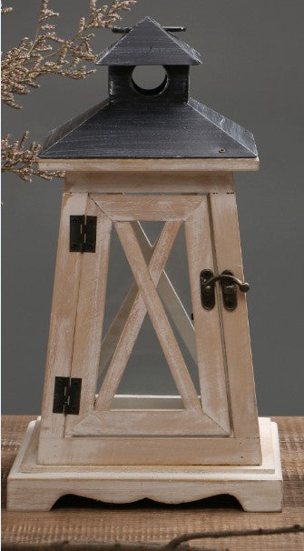 Rustikale abgenutzte Holzlaterne Kerzenhalter mit Glasplatten und Metalldach Brehn