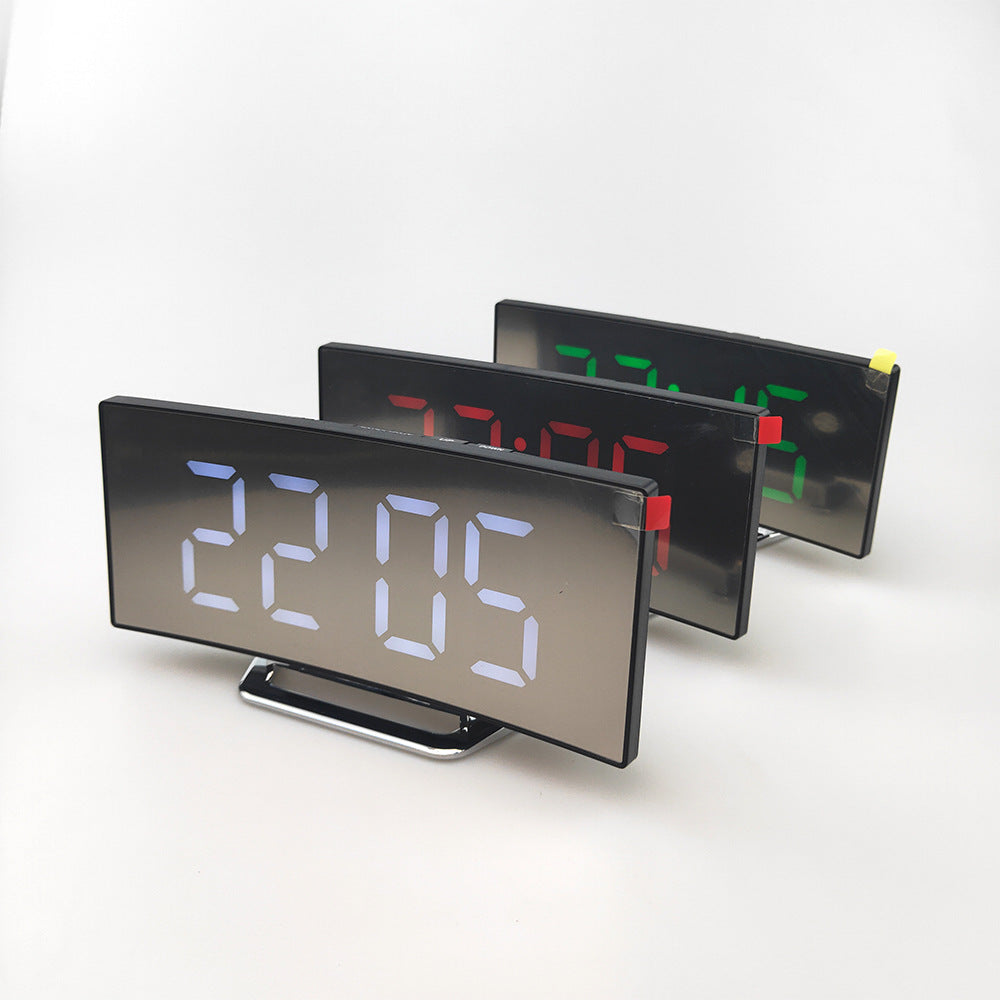 Digitaler LED-Wecker im modernen Design Brehn