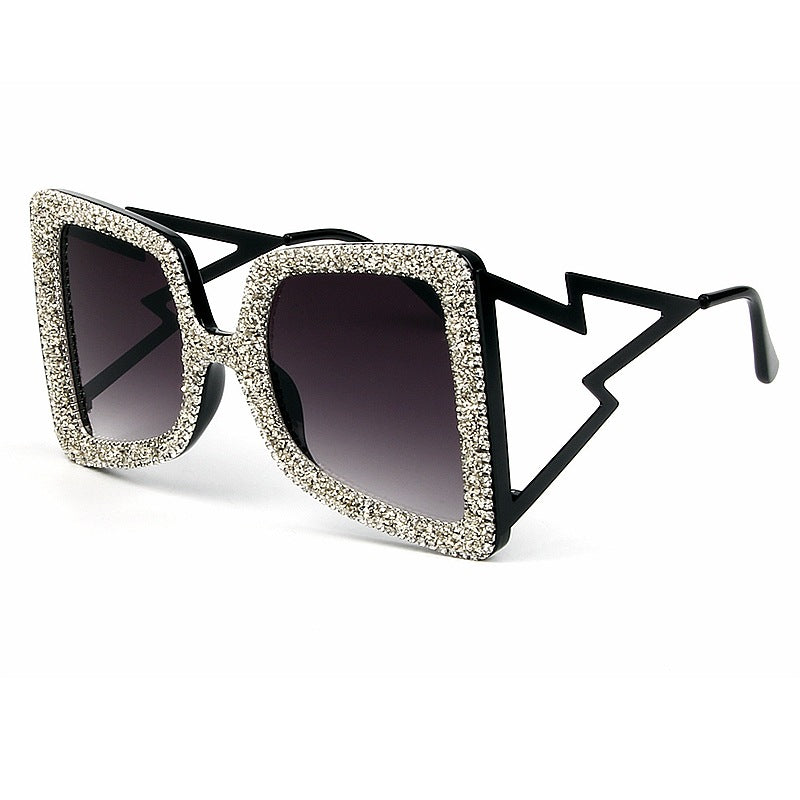 Damen übergroße Sonnenbrille mit glitzerndem Kristallrahmen Brehn