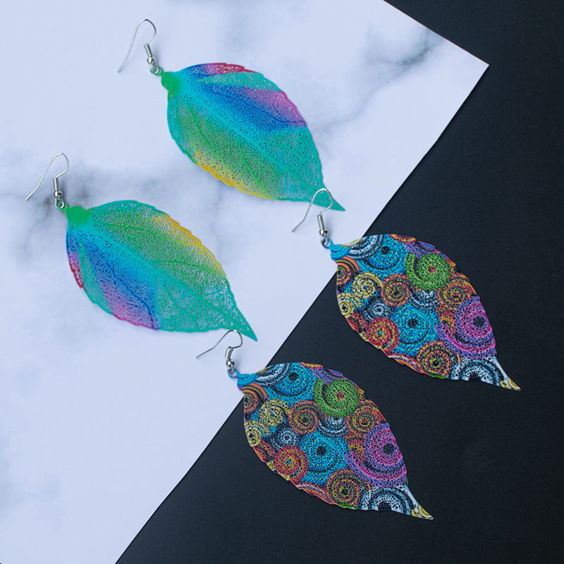 Künstlerische von Blättern inspirierte Dangly Ohrringe Brehn