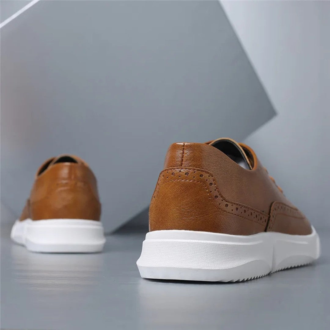 Leder Brogue Sneaker mit Gummisohle