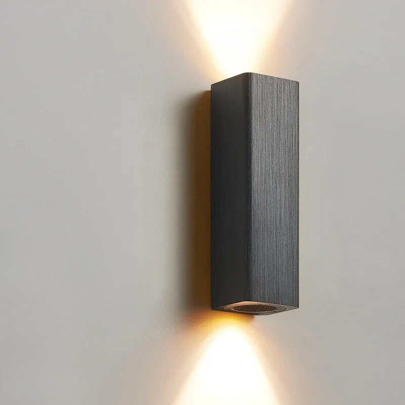 LumiGlow - Stilvolle LED-Wandlampe mit Warm- und Kaltlicht | Brehn