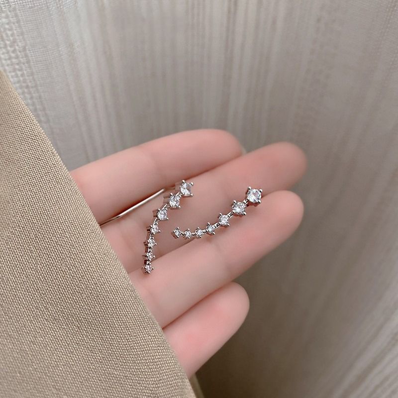 Brehn | LuxeSparkle Sophisticated Diamond Accent