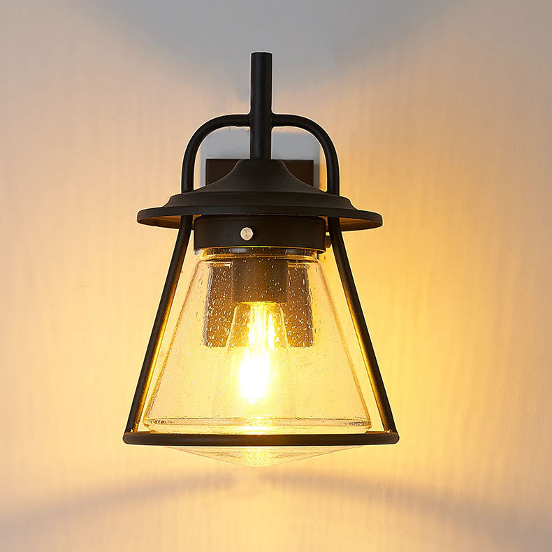Wasserdichte Glasscone-Schirm 1-Licht Außenwandlampe | Brehn