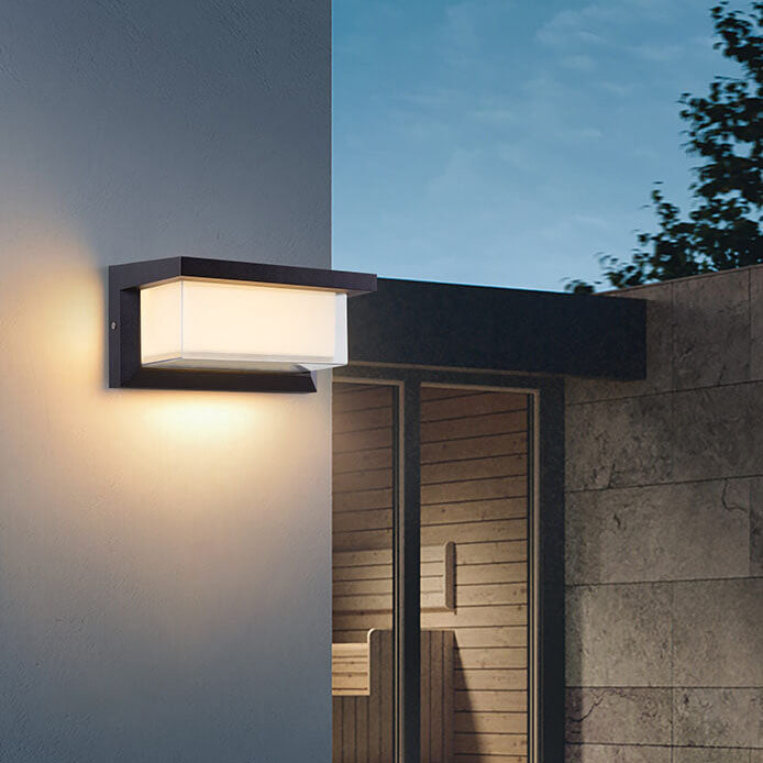 Moderner minimalistischer solarbetriebener rechteckiger PC-LED-Außenwandlampen für den Außenpatio | Brehn