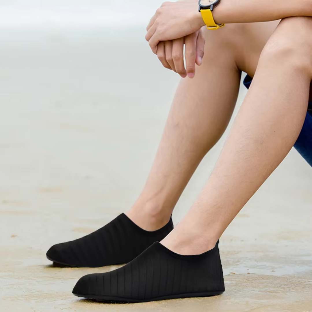 AquaGuard Wasserfeste Schwimmschuhe | Leichtgewichtiger Rutschfester Fußschutz - Strände - Schwimmbäder - Wassersport Brehn