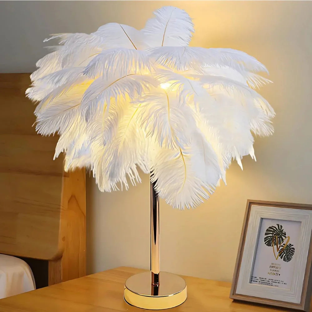 Atmosphärische Feder-Palmenbaum-Lampe - LumaPalm | Brehn