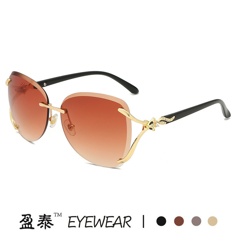 Damen elegante Sonnenbrille mit extravagantem Metallrahmen und verspiegelten Gläsern Brehn