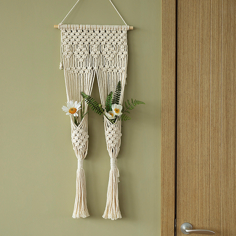 Makramee-Wandbehang mit geometrischem Dreifach-Quasten-Design und Holzstab Brehn