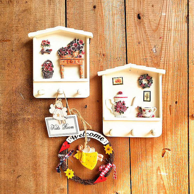 Dekorativer Wandhaken mit Blumenmuster
