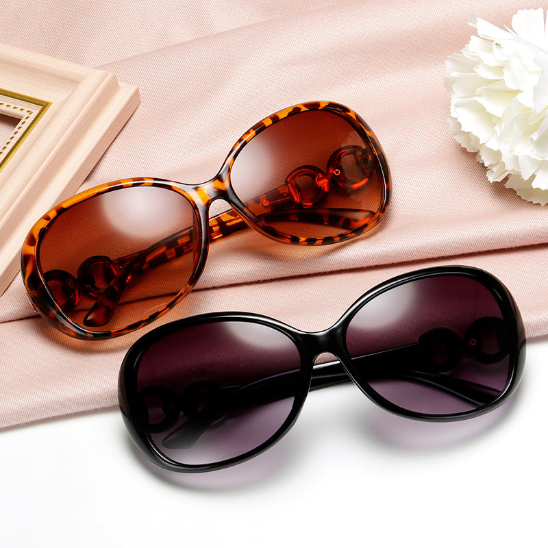 Damen luxuriöse Oversized-Sonnenbrille mit elegantem Design Brehn