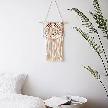 Makramee-Wandbehang mit geometrischem Dreifach-Quasten-Design und Holzstab Brehn