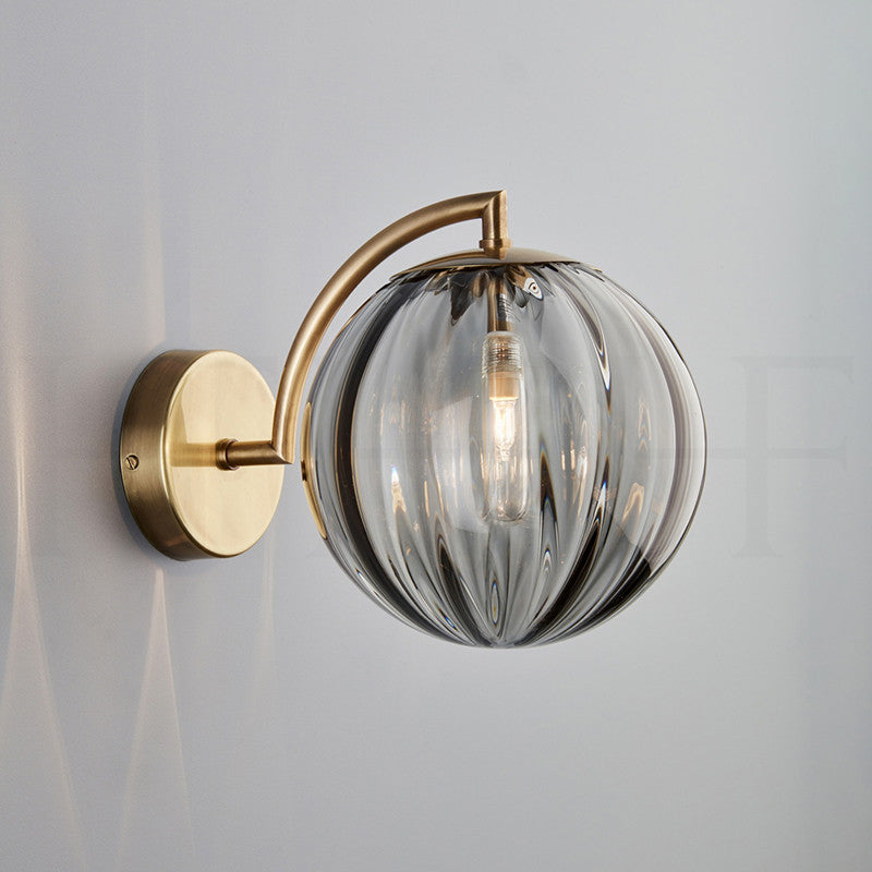 Künstlerische Globus-Wandlampe
