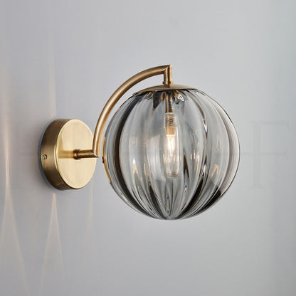 Künstlerische Globus-Wandlampe