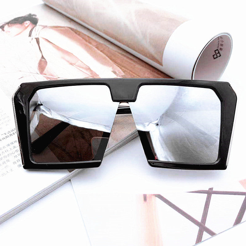 Damen stilvolle geometrische Sonnenbrille im kantigen Design Brehn