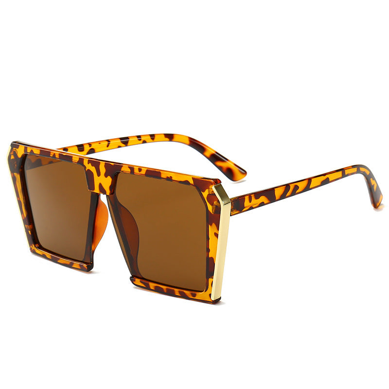 Damen stilvolle geometrische Sonnenbrille im kantigen Design Brehn