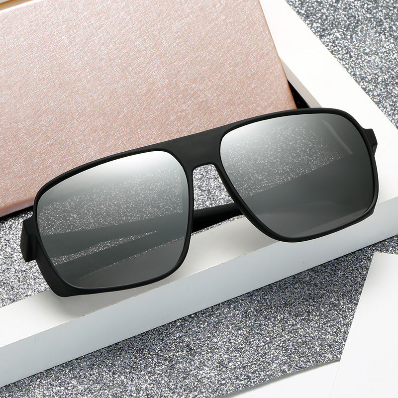 Damen Sportliche Sonnenbrille mit robustem Rahmen und polarisierten Gläsern Brehn