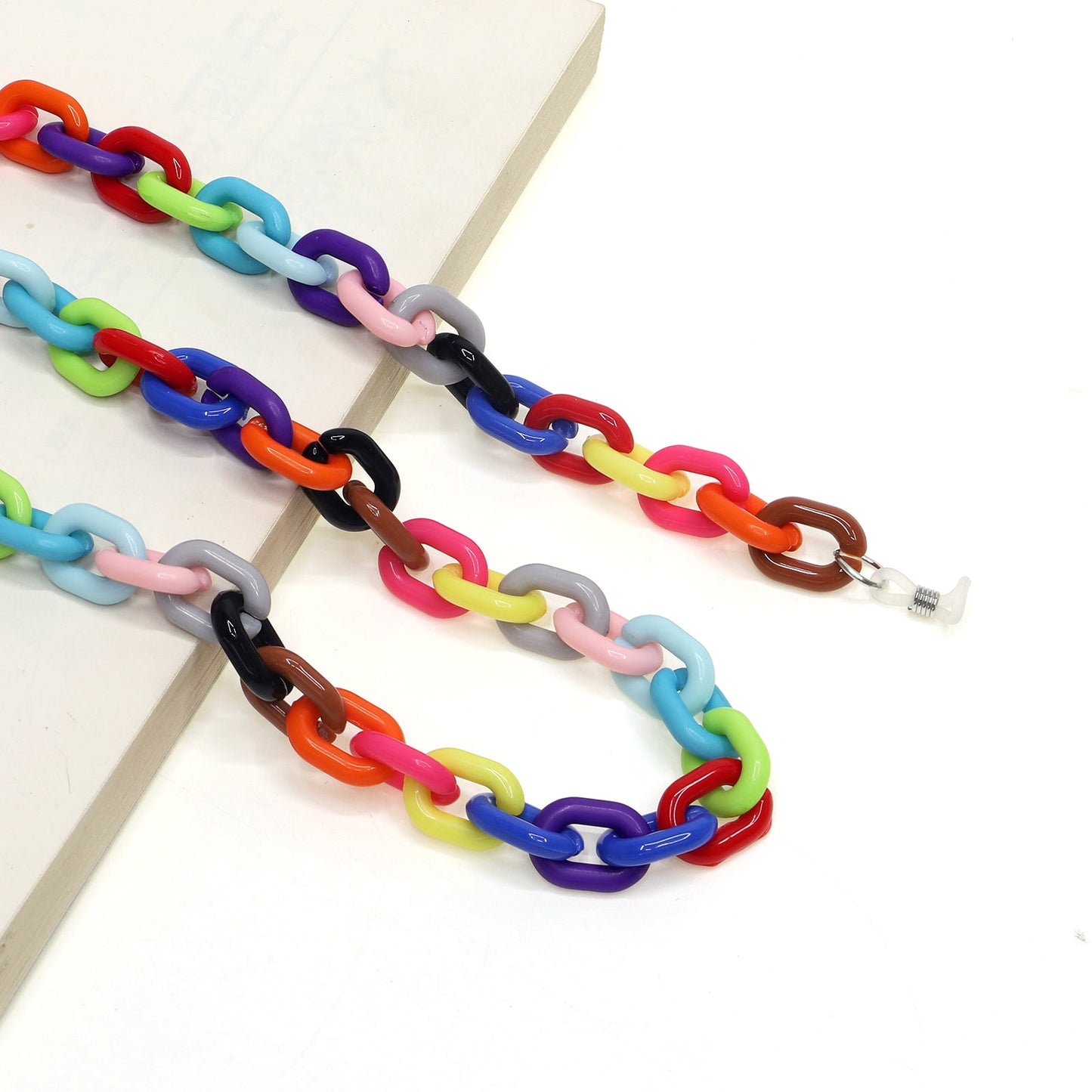 Dekorativer Acryl-Brillenchain Brehn