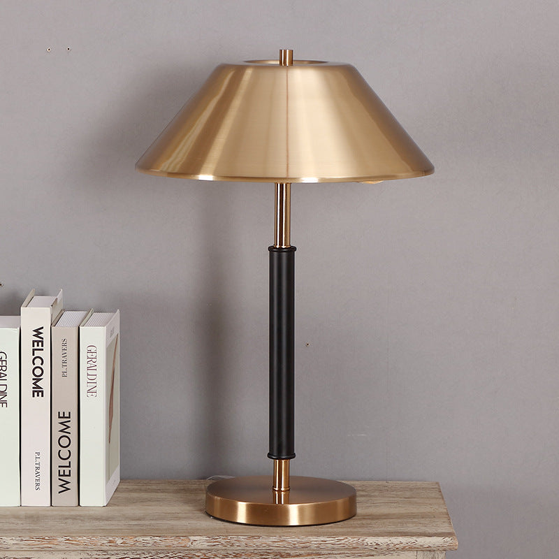 Dekorative Tischlampe
