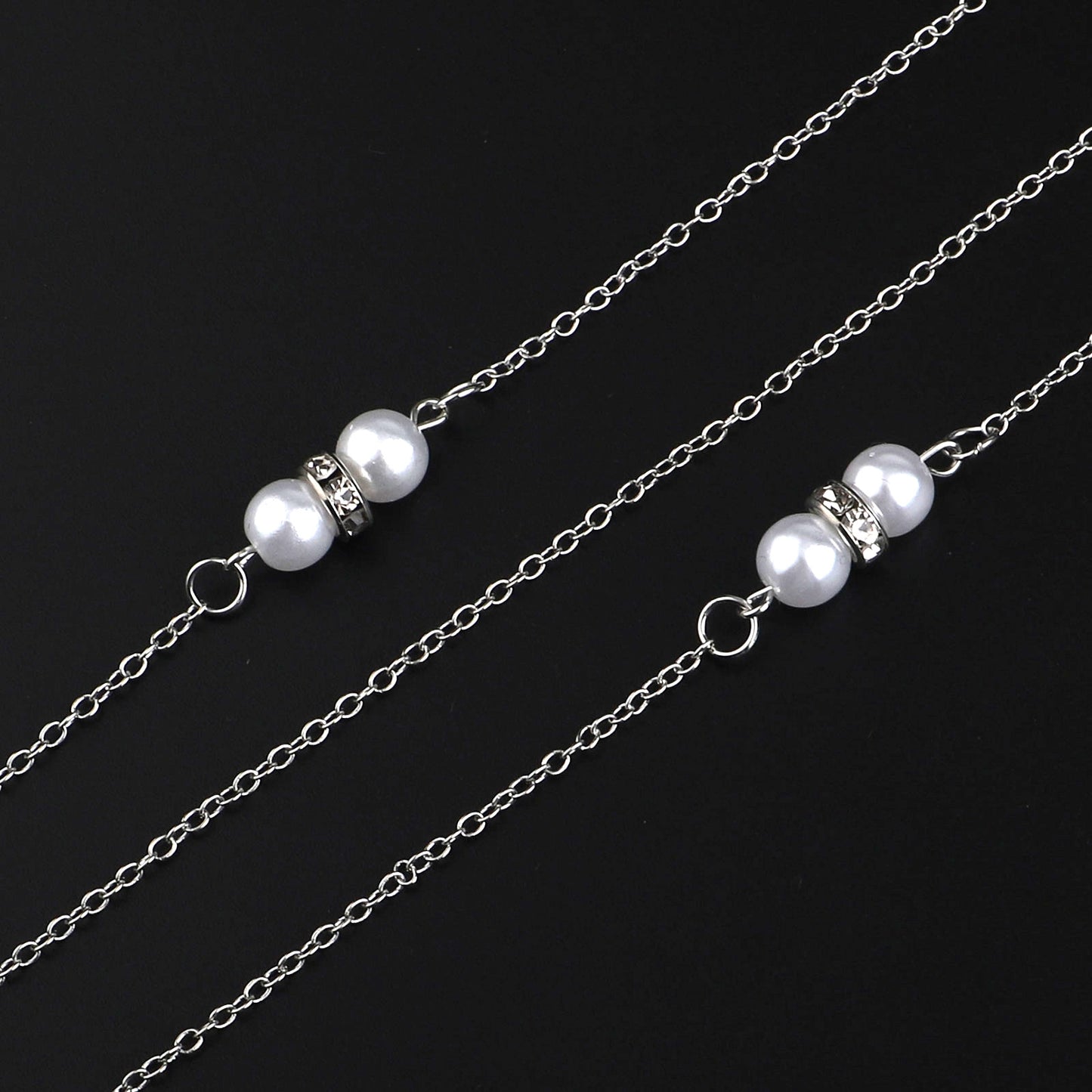 Elegante, mit Perlen veredelte Brillen-Kette Brehn