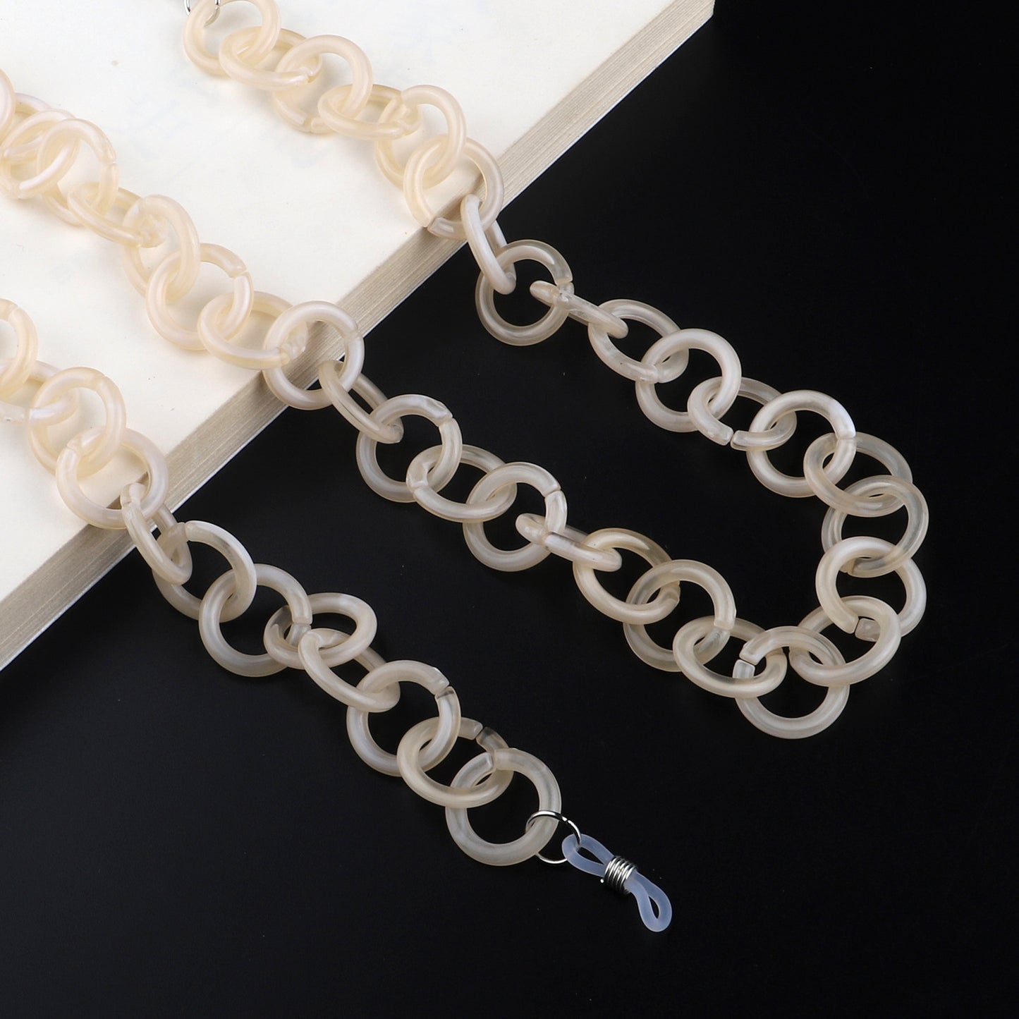 Trendy Acryl Brillen Kette Brehn