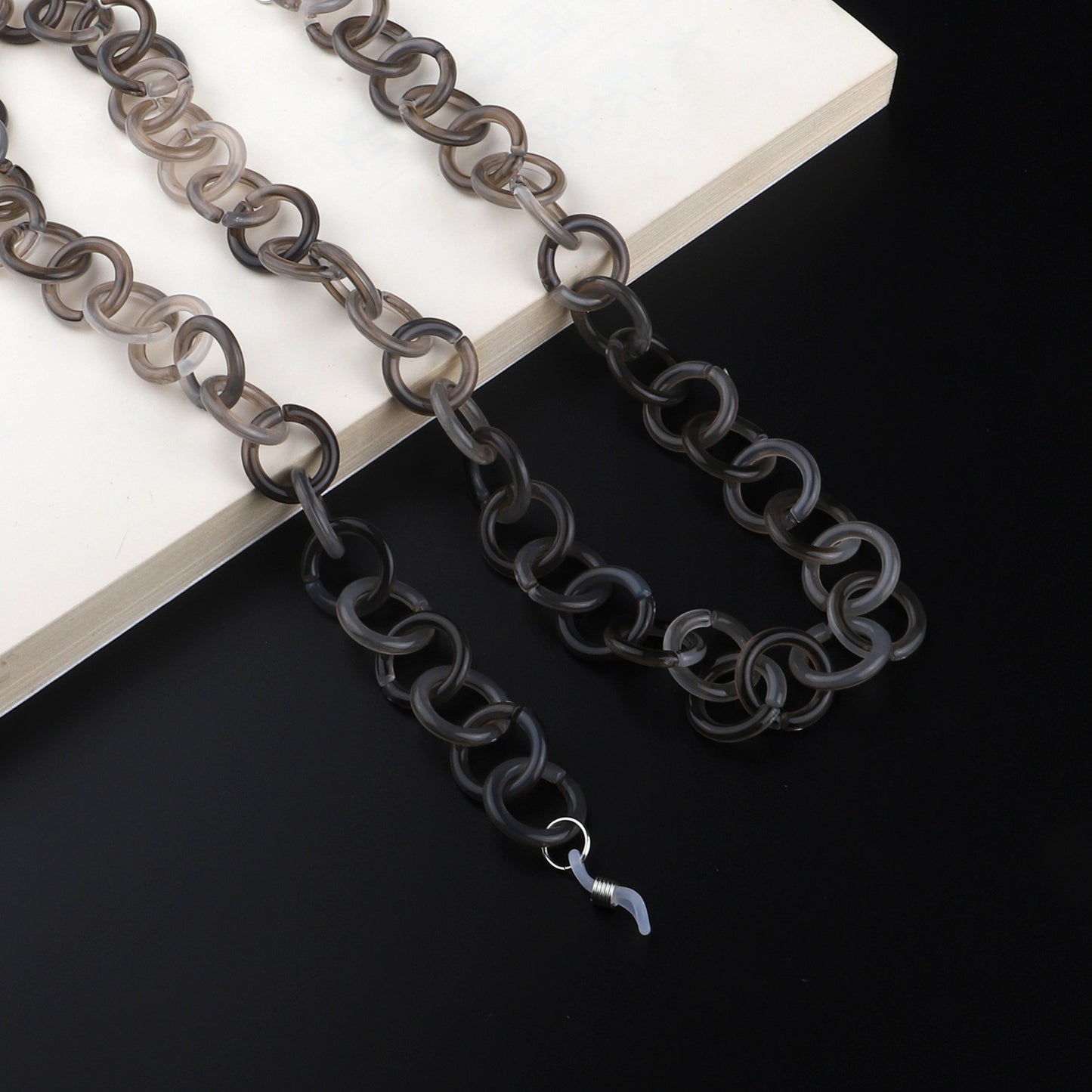 Trendy Acryl Brillen Kette Brehn