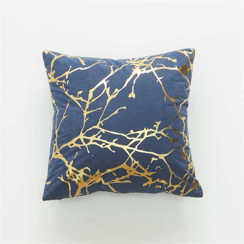 Dekokissen mit Goldfolie-Design
