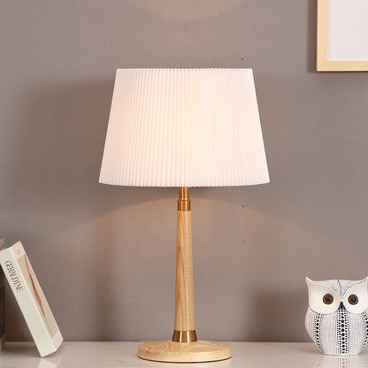 Mid-Century Modern Stehlampe mit gepławtem Schirm