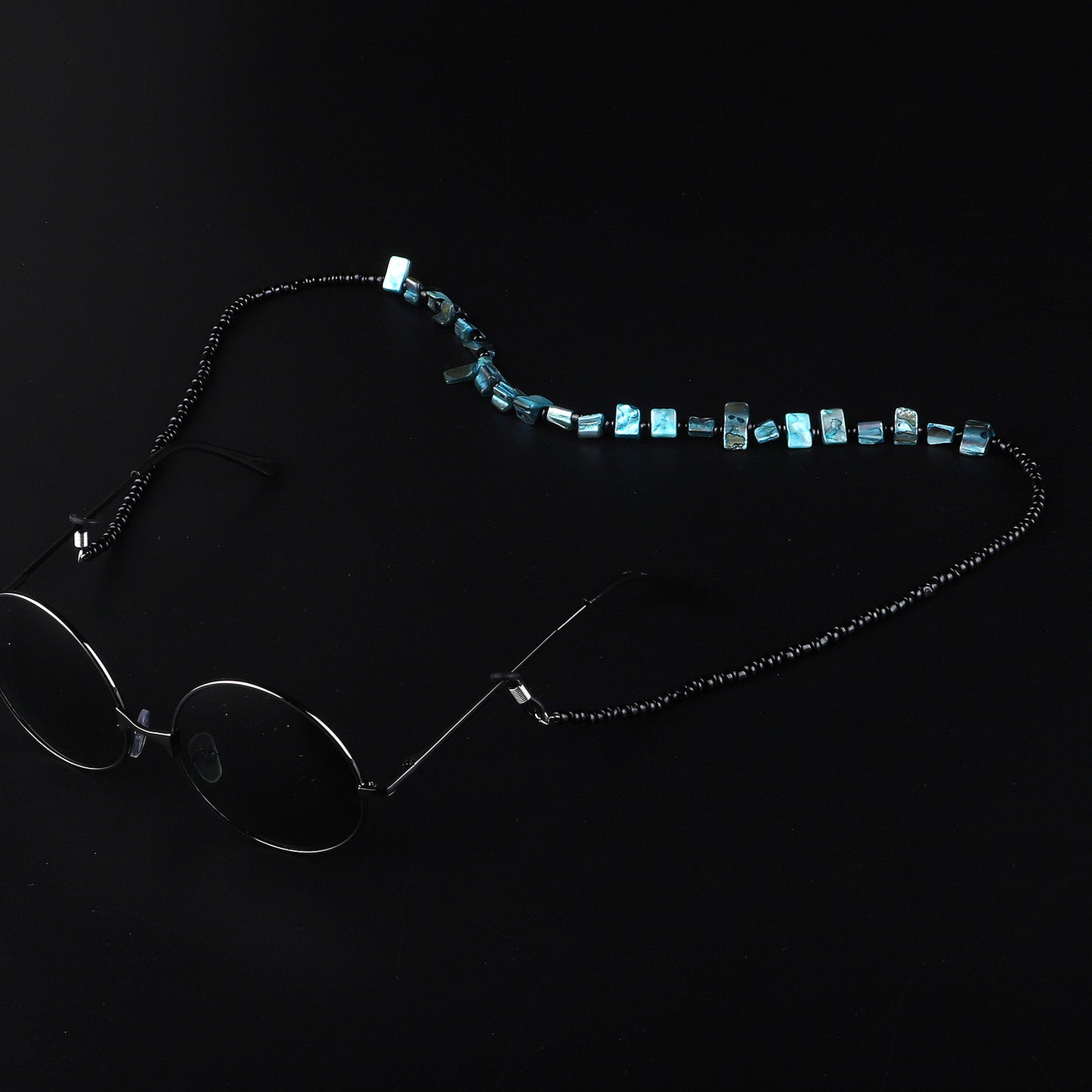 Perlenbrillenhalter mit natürlichen Muschelakzenten Brehn