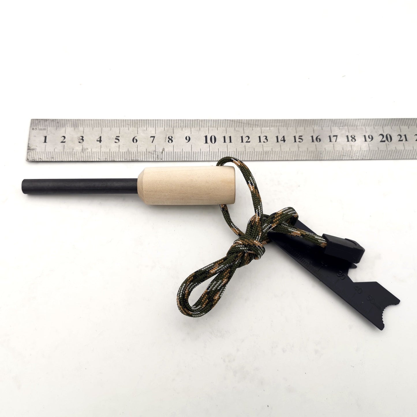 ferrocerium Feuerstarterstab mit Holzgriff taktischer Schläger Multi-Tool und Paracord-Trageschlaufe Brehn