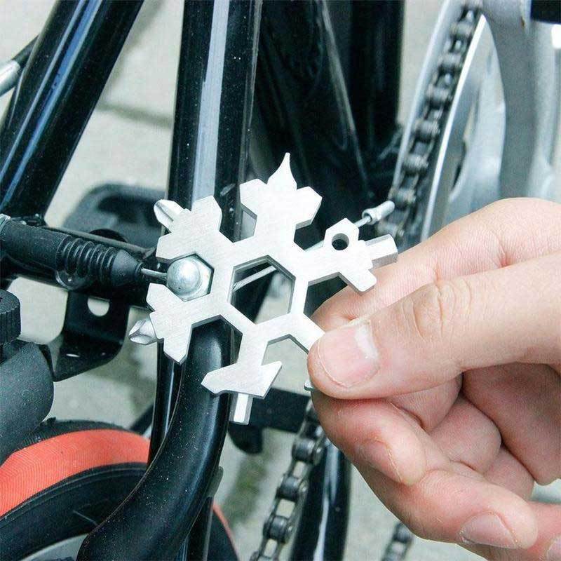 Vorweihnachtsverkauf18-in-1 Edelstahl Schneeflocken Multi-tool | Brehn