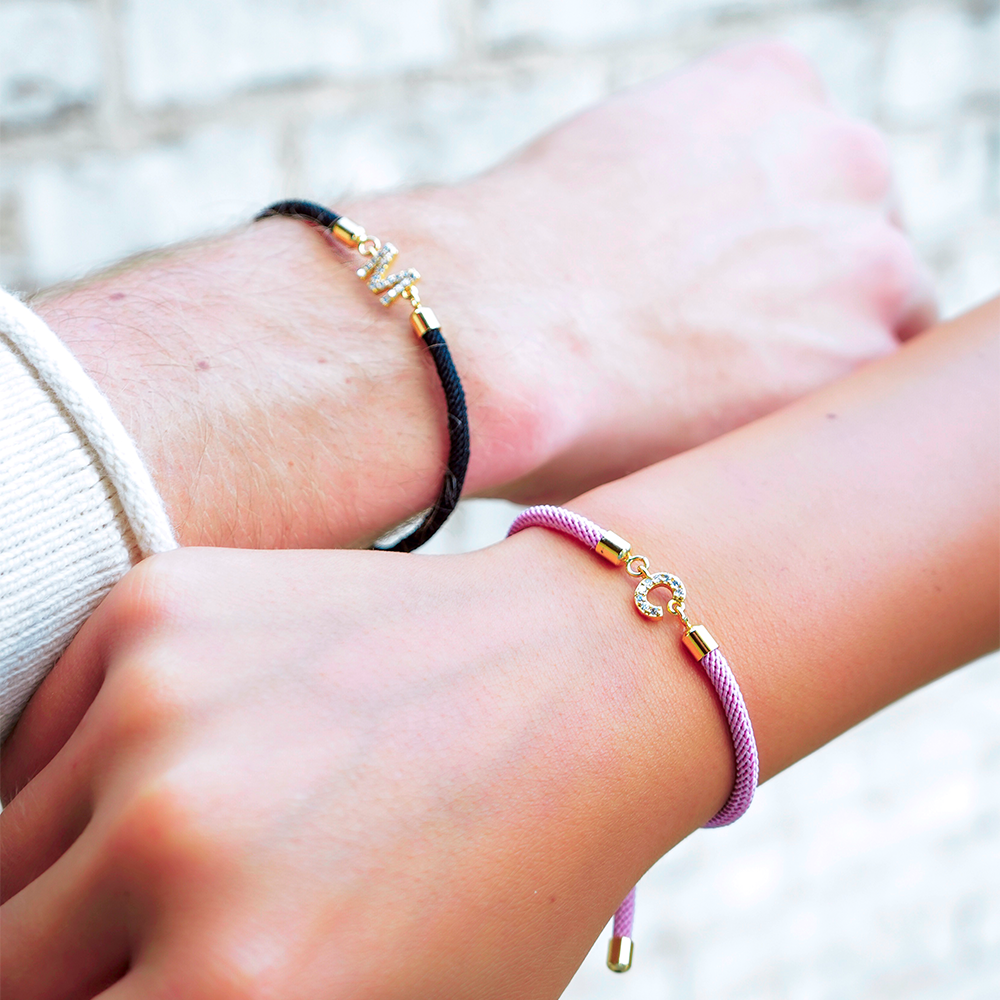 Brehn | Verstellbare Buchstabenarmbänder