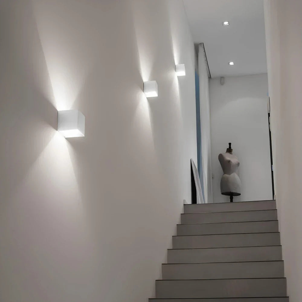 Architektonische Wandwürfelleuchte | Brehn